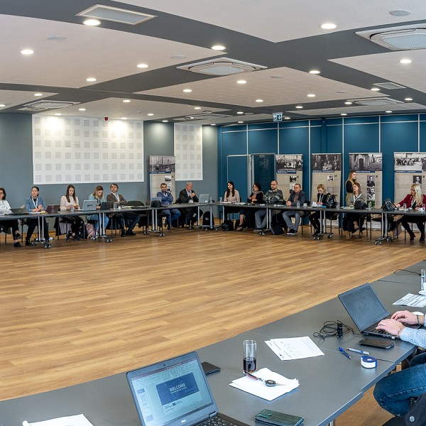 16 partnerjev se je srečalo na Kick-off sestanku projekta IBC v Györu