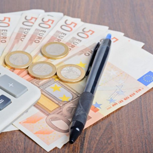 Davčni in finančni vidiki protikoronskih ukrepov države za podjetja in podjetnike v letu 2020 in 2021